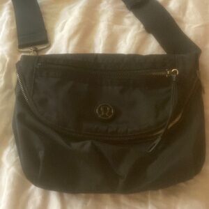 Lulu lemon cross strap bag